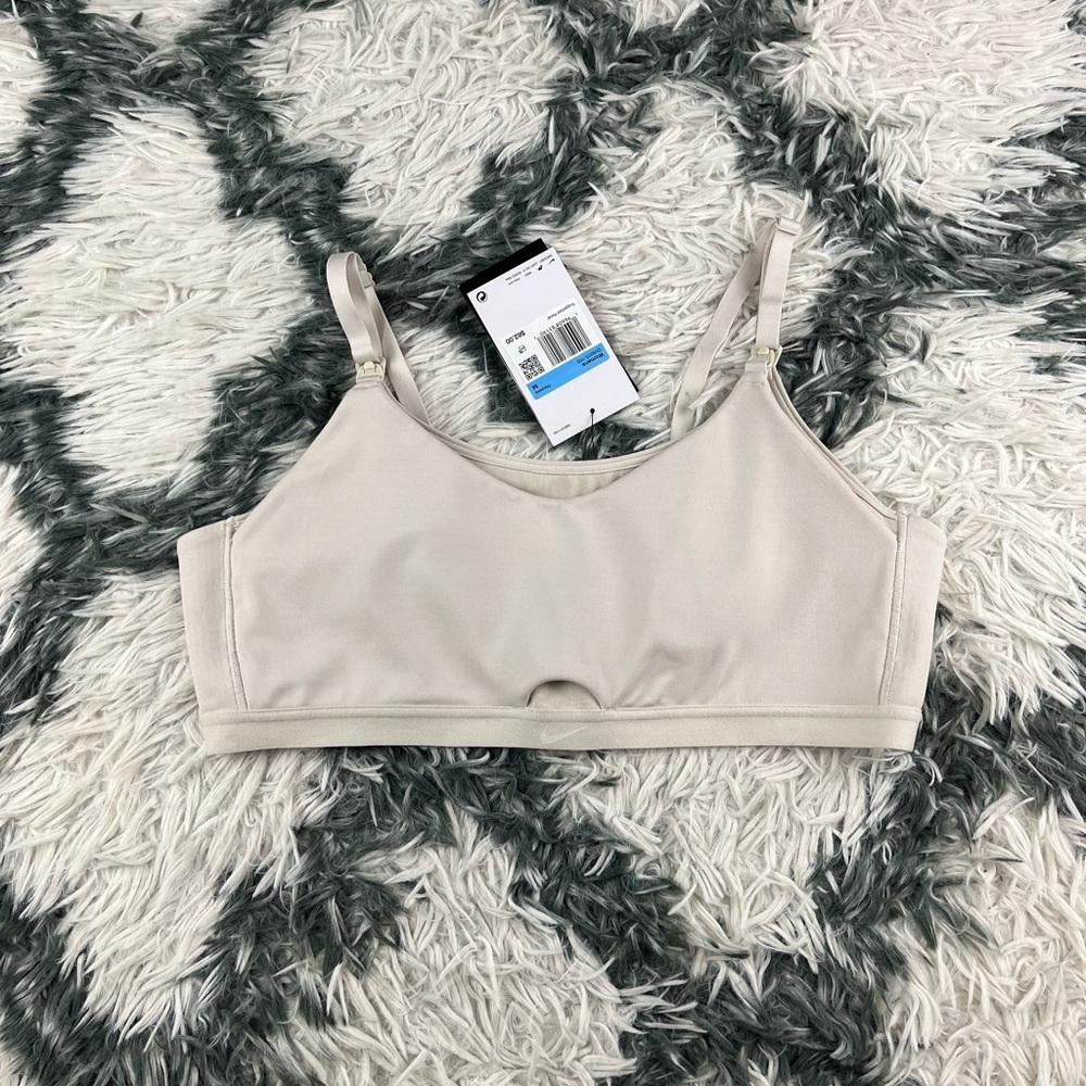 NWT Nike Women's Alate Nursing Sports Training Bra DV9375-105 Beige Size Medium